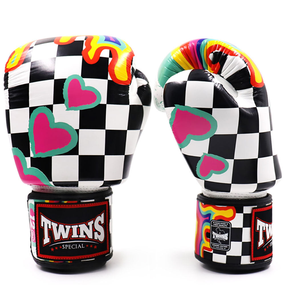 TWINS CHESS MUAY THAI BOXING GLOVES FITNESS