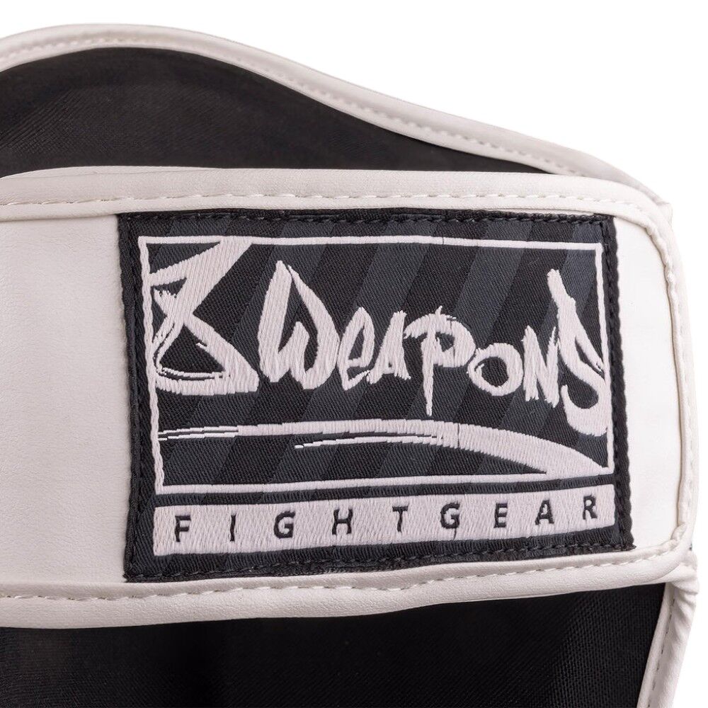 8 WEAPONS UNLIMITED 2.0 BLACK/WHITE SHIN GUARDS FITNESS